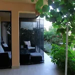 Direct Seafront * بيبينيا