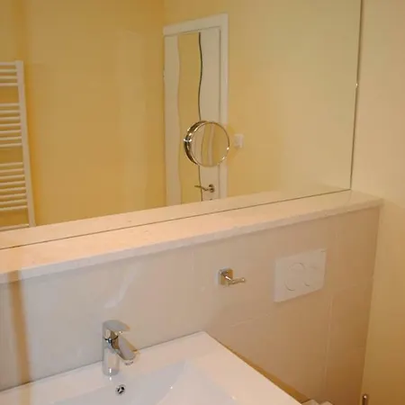 Direct Seafront Villa *