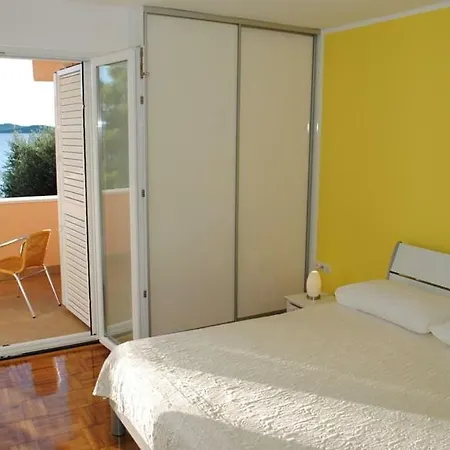 Villa Direct Seafront Bibinje