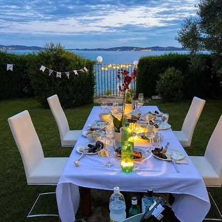 Villa Direct Seafront *
