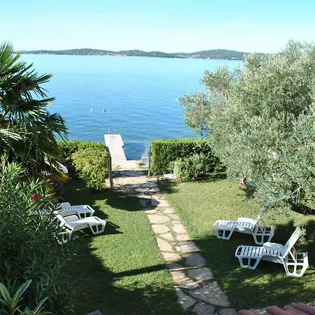 Villa Direct Seafront Bibinje