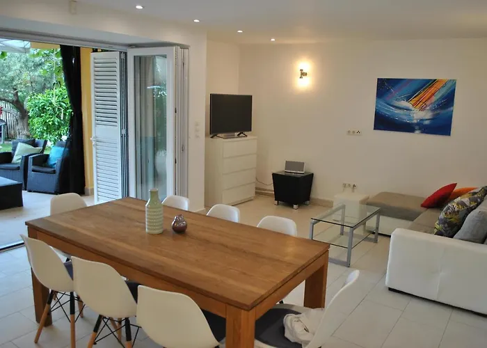 Villa Direct Seafront Bibinje