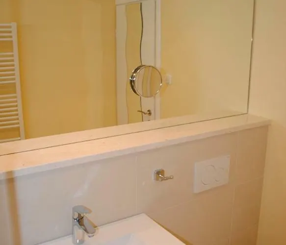 Direct Seafront Villa *